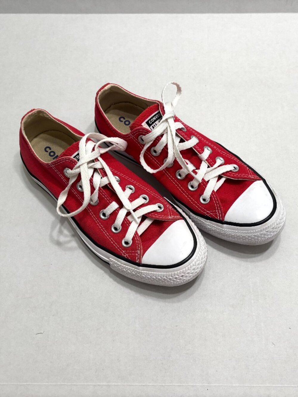 Converse Chuck Taylor All Star Low Top Red Sneaker M6/W8